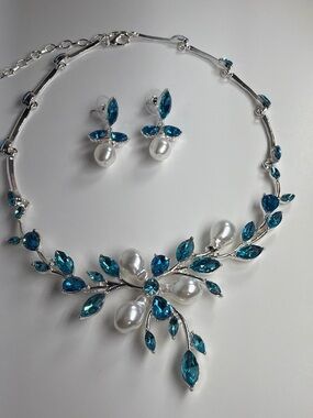 Silver Pearl & Teal Crystal Floral Necklace Set - Women Jewelry